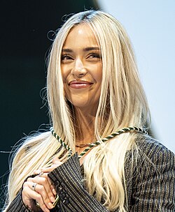 Ana Mena